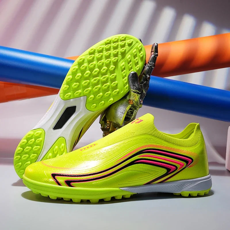 Nouvelles chaussures de football pour hommes, baskets de futsal très populaires, chaussures de football pour matchs sur gazon, entraînement, chaussures de football de haute qualité, crampons antidérapants, pour intérieur