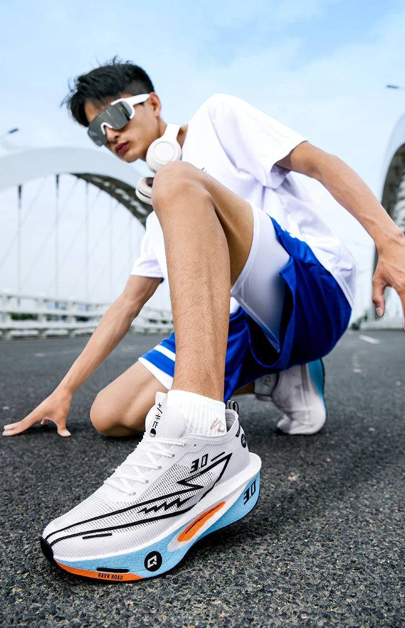 Running Shoes Speciality Men Marathon Sports Carbon Board Breathable Ultralight Women Comfy Athletic Cushion Stability Sneakers