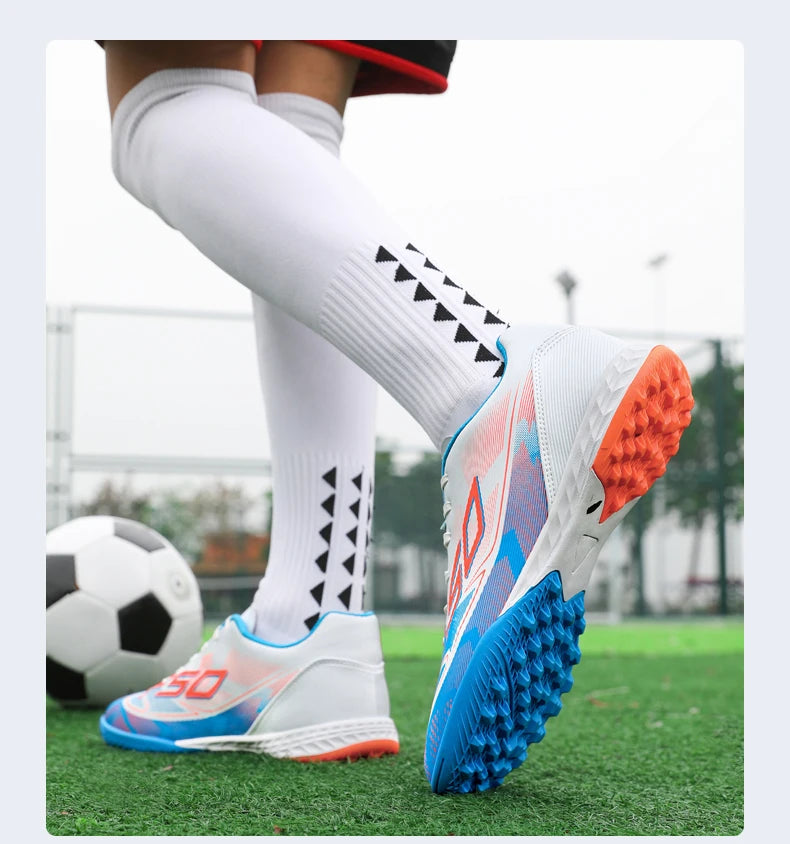 New Men Soccer Shoes Unisex Sneakers Hot Sale Football Boots Professional High-quality Futsal Ultralight Women TF/FG Cleats