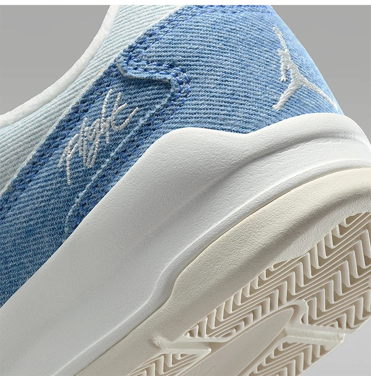 Nike genuine JORDAN women's lightweight, wear-resistant, anti slip low top board shoes IB4414-100