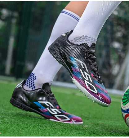 Nouvelles chaussures de football pour hommes, chaussures d'entraînement, baskets de match, chaussures de football pour terrain en herbe, chaussures de sport professionnelles antidérapantes, ultra-légères, unisexes.