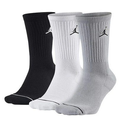 Nike Socks: 3-Pack of Men's and Women's Sports Socks / Basketball Socks / Durable, Moisture-Wicking Cotton Socks SX5545-100