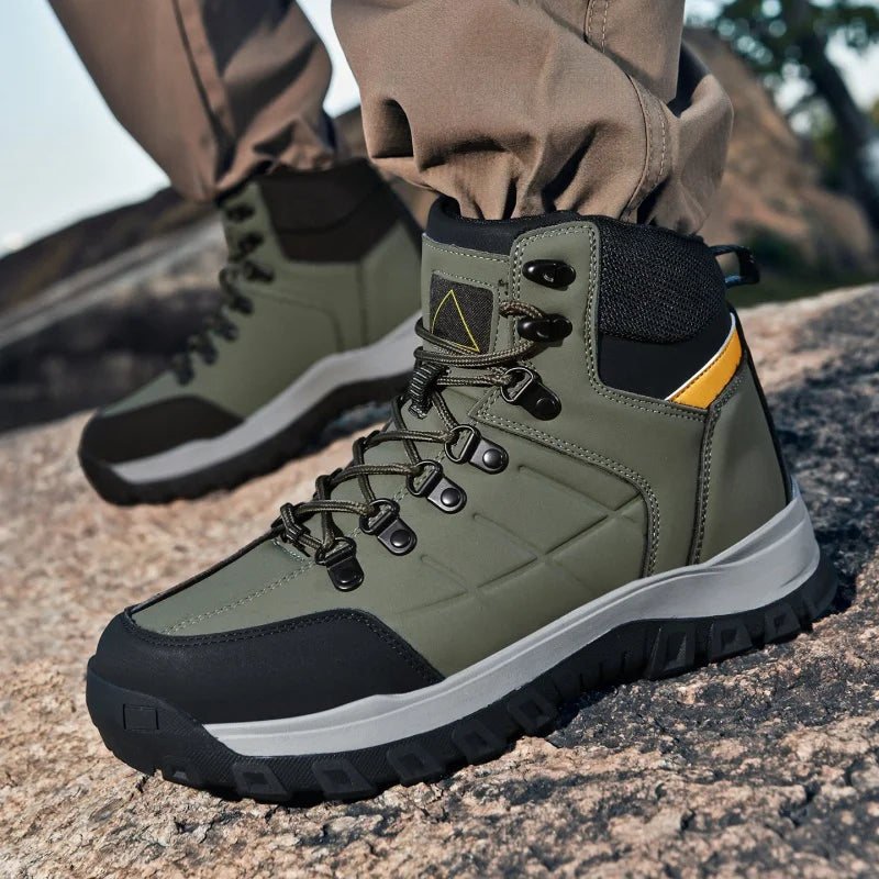 Chaussures de randonnée pour hommes, nouvelles, antidérapantes, semelle résistante à l'usure, bottes en cuir PU pour le camping, bottes de sport respirantes pour la marche en forêt et les activités de plein air.