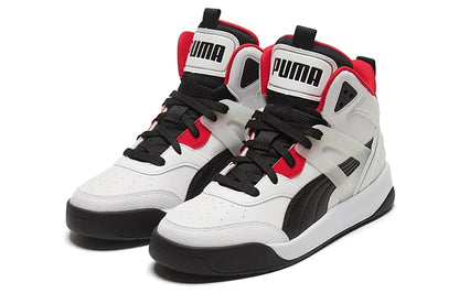 Baskets Puma Backcourt Mid, modèle blanc, noir et rouge, version High Risk, rouge et argent, 374139-01.