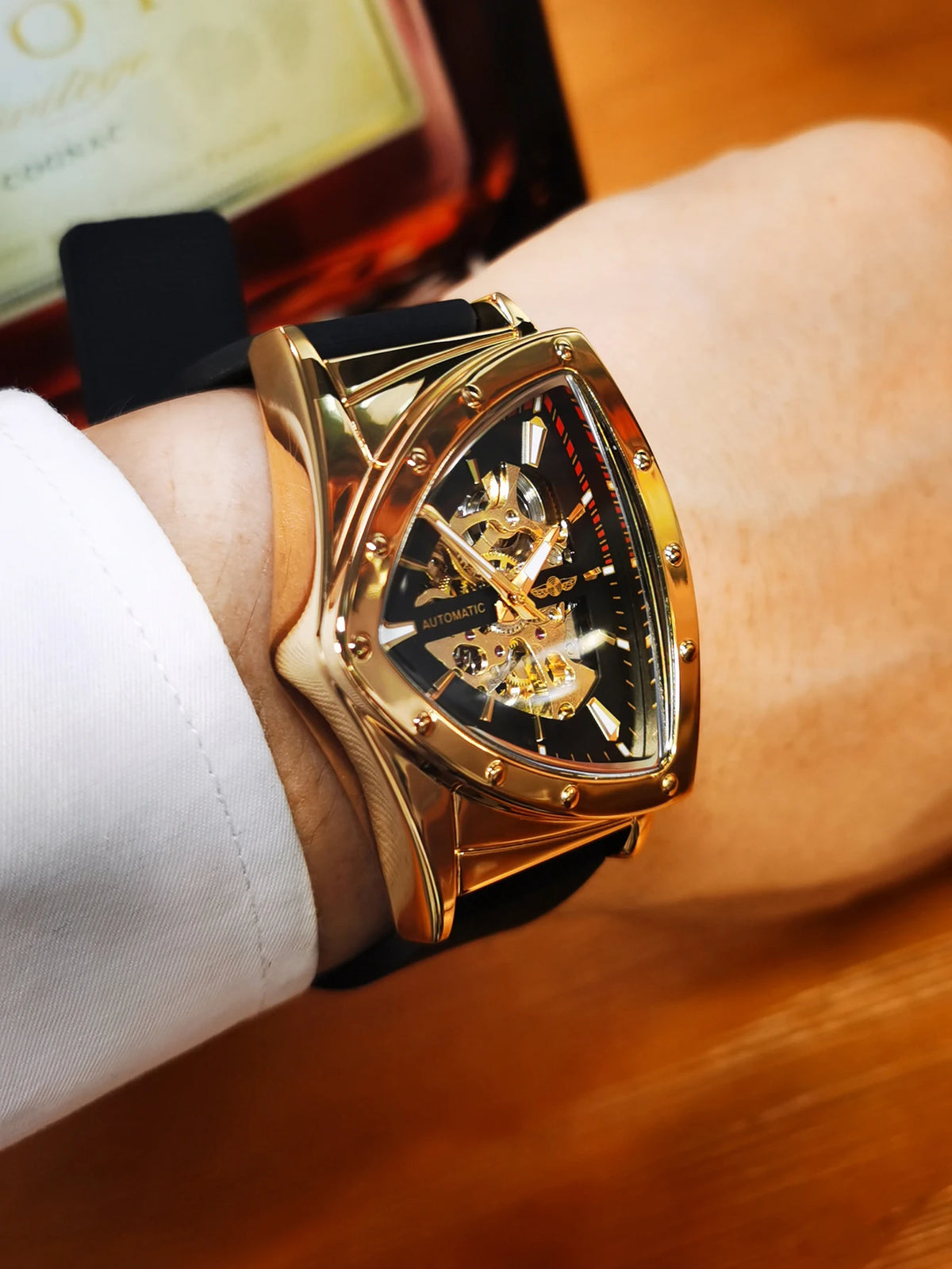 Reloj automático para hombre WINNER, diseño esqueleto triangular, agujas luminiscentes, correa de caucho, estilo militar, reloj mecánico de lujo