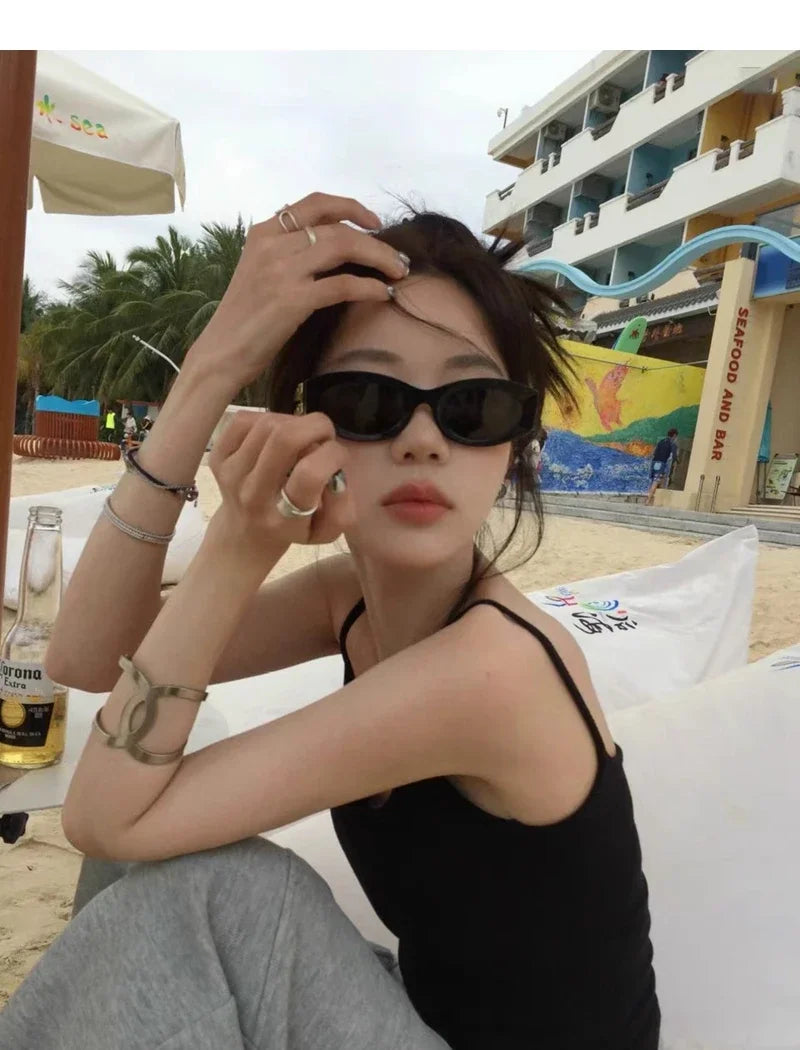 2026 New Fashion Oval Sunglasses Women Men Trendy Cool Sun Glasses Ladies Street Shot Retro Premium Eyewears Gafas De Sol UV400