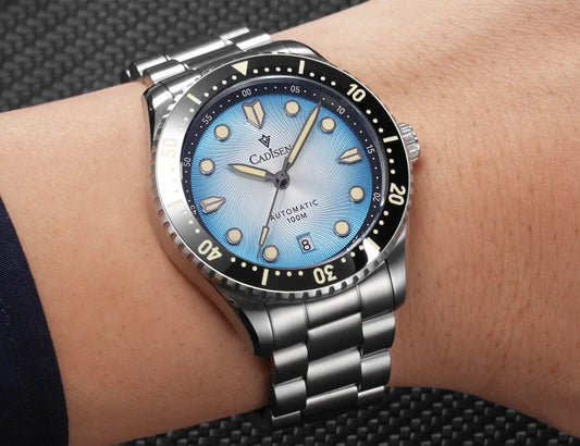 Montre mécanique automatique CADISEN – Modèle de luxe avec verre saphir, mouvement japonais MIYOTA 8215, cadran bleu et lunette en céramique – Étanche – Idée cadeau pour homme