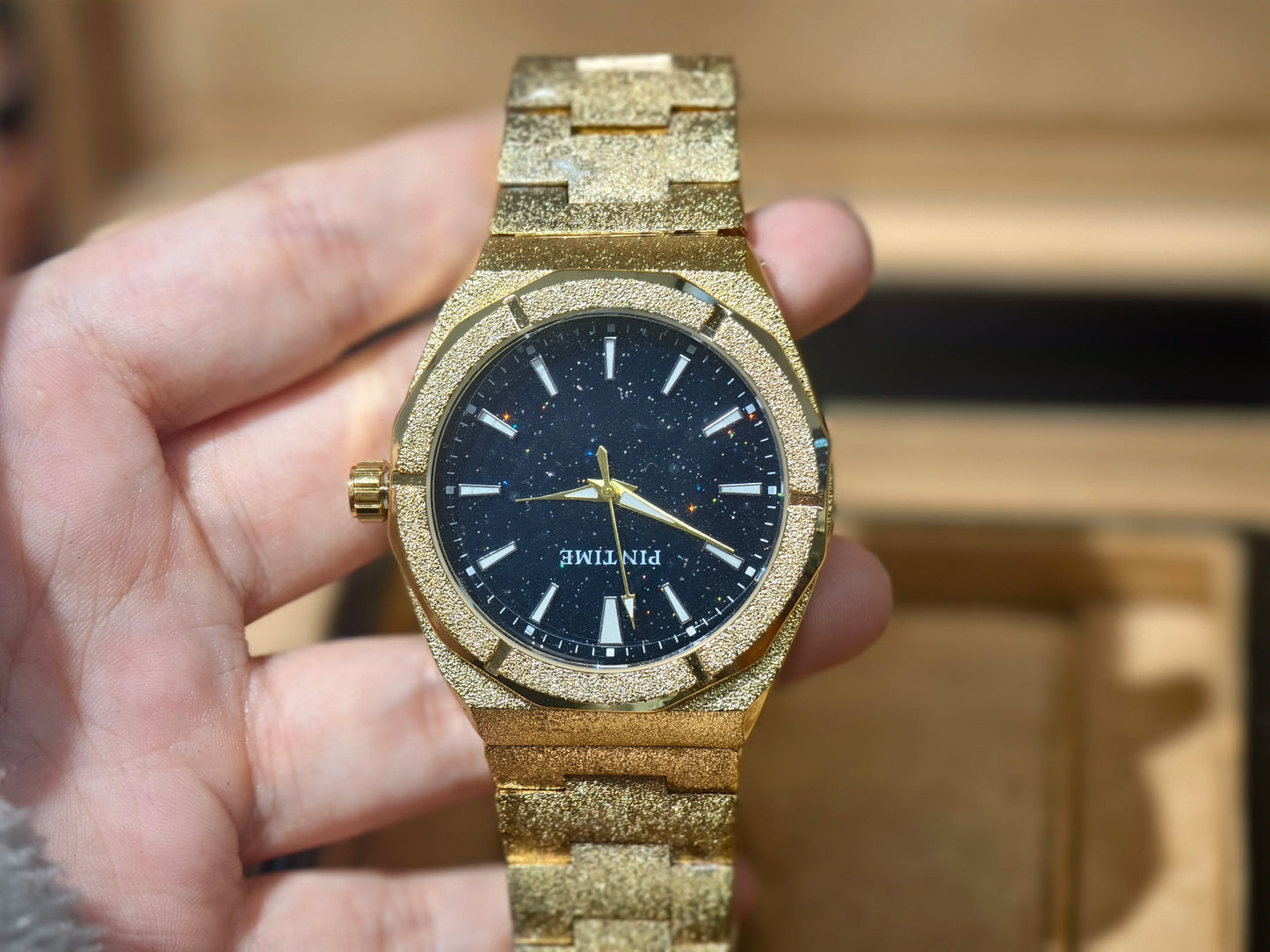Men's wristwatch Starry Frosted Men Quartz Watch Fashion And Luxury Gentleman Watches Golden Watch Waterproof Silver Accessories