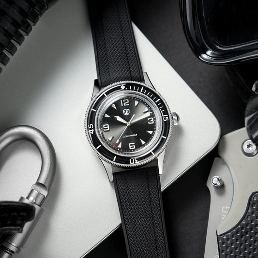 Watchdives WD50Q Orologio da 38 mm in acciaio inossidabile VH31 con lancetta dei secondi a scorrimento, movimento al quarzo, per uomo, vetro zaffiro bombato, luminescente, impermeabile