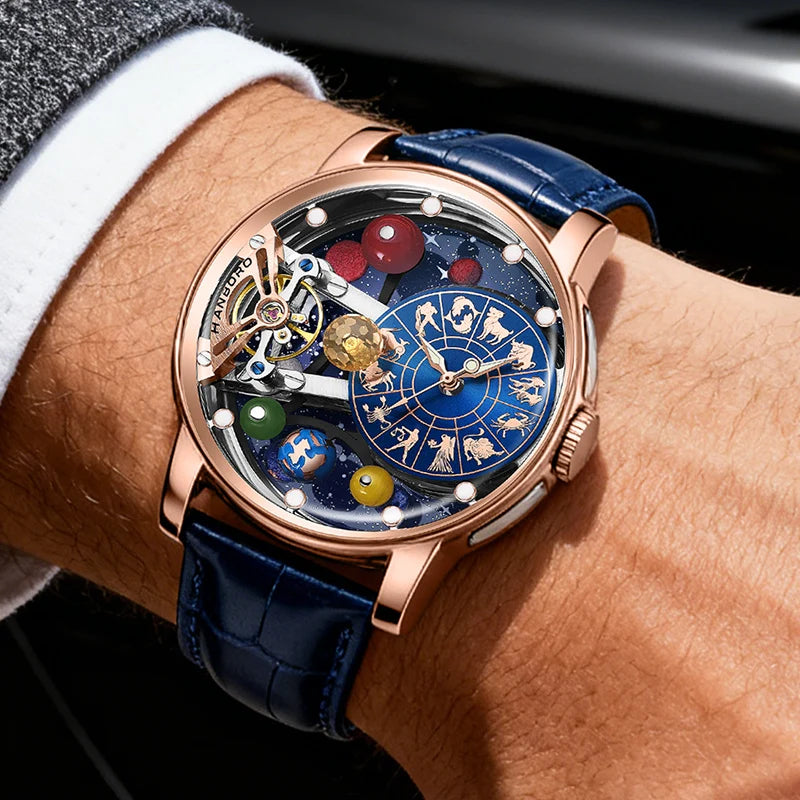 Montre mécanique automatique pour homme, modèle « Ciel étoilé » : design squelette, style constellation, boîtier en acier inoxydable, affichage en relief, fonction luminescente et étanchéité.