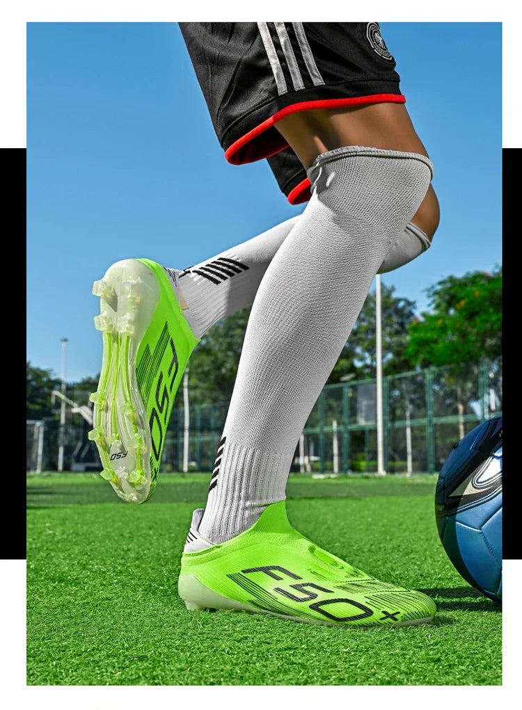 Nouvelles chaussures de football pour hommes, crampons, baskets légères de haute qualité, pour l'entraînement sur gazon, bottes de football très vendues, antidérapantes, mi-hautes, pour l'extérieur.