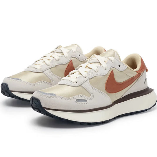 Nike's New Waffle Sole Lightweight Cushioning Outdoor Women's Running Shoes Phoenix Waffle Wear-Resistant Rubber Sole Comfortable Fitness Low-Top Sports Running Shoes Retro Color Daily Casual Sports Shoes Hot-Selling Recommen
