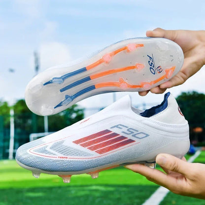 Nouvelles chaussures de football pour hommes, bottes de football confortables pour l'entraînement et les matchs en extérieur, crampons antidérapants et respirants, pour garçons et adultes, à longues pointes.