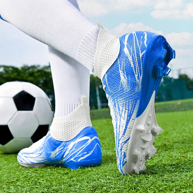 Nouvelles chaussures de football pour hommes, très vendues, chaussures de football à tige haute, crampons de futsal pour terrain en herbe, baskets d'intérieur de haute qualité, antidérapantes pour l'extérieur.