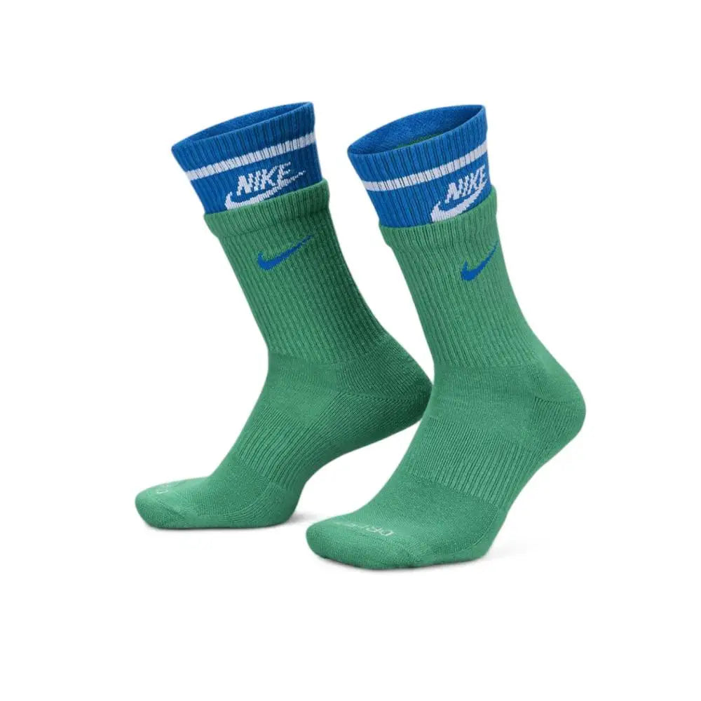 Nike Socks: 3-Pack of Men's and Women's Sports Socks / Basketball Socks / Durable, Moisture-Wicking Cotton Socks SX5545-100