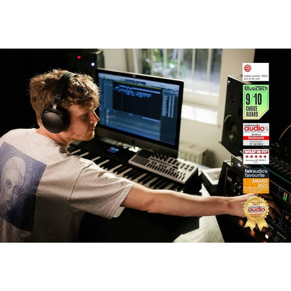 Beyerdynamic DT 700 PRO X Professional Studio Headphones – Closed-Back Over-Ear Monitoring Headset with Hi-Fi Sound