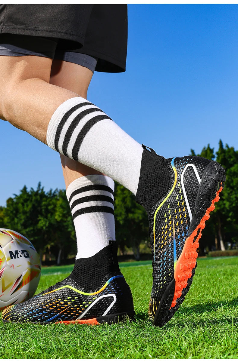 New Men Soccer Shoes Hot Sale High-quality Futsal Football Boots Unisex Cleats Ultralight Women Professional TF/FG Sneakers