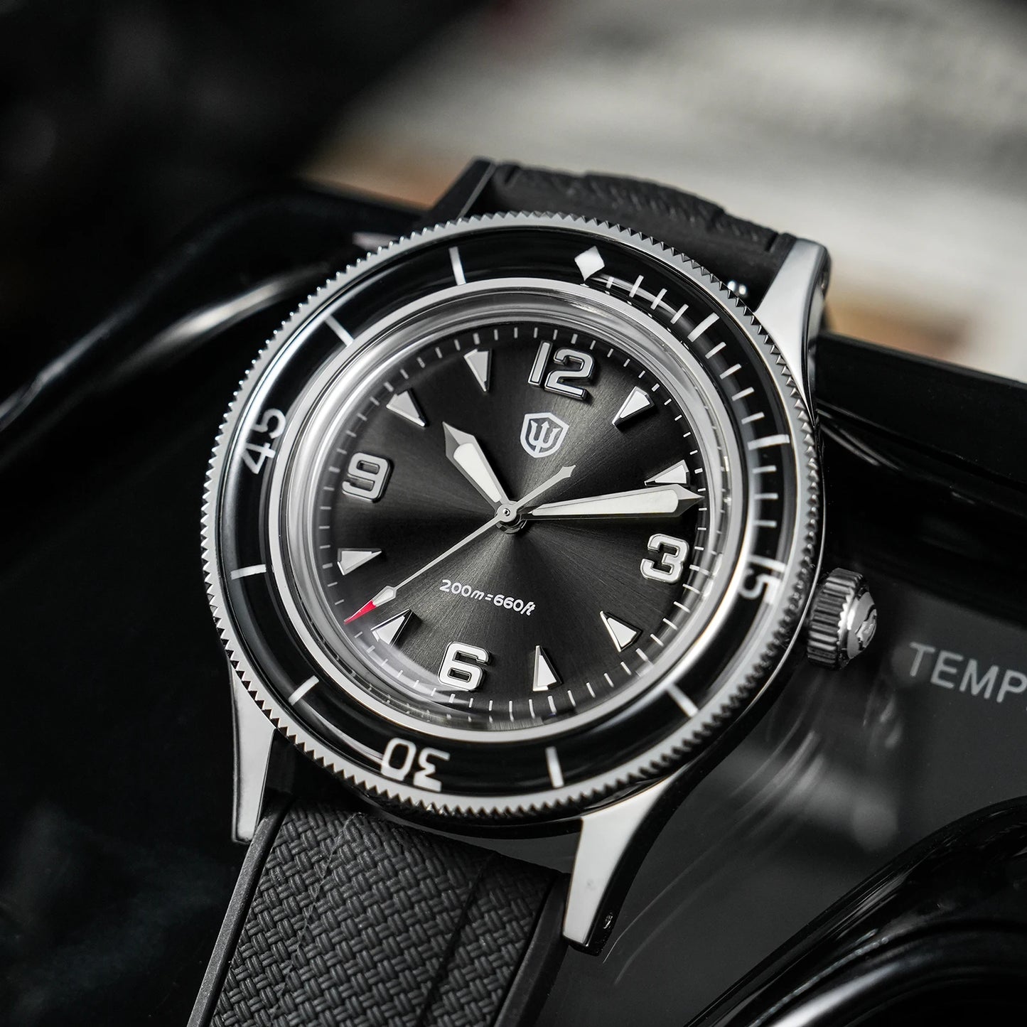 Watchdives WD50Q 38mm Watch Stainless Stee VH31 Sweep Seconds Quartz Movement Men Watches Bubble Sapphire Luminous Waterproof