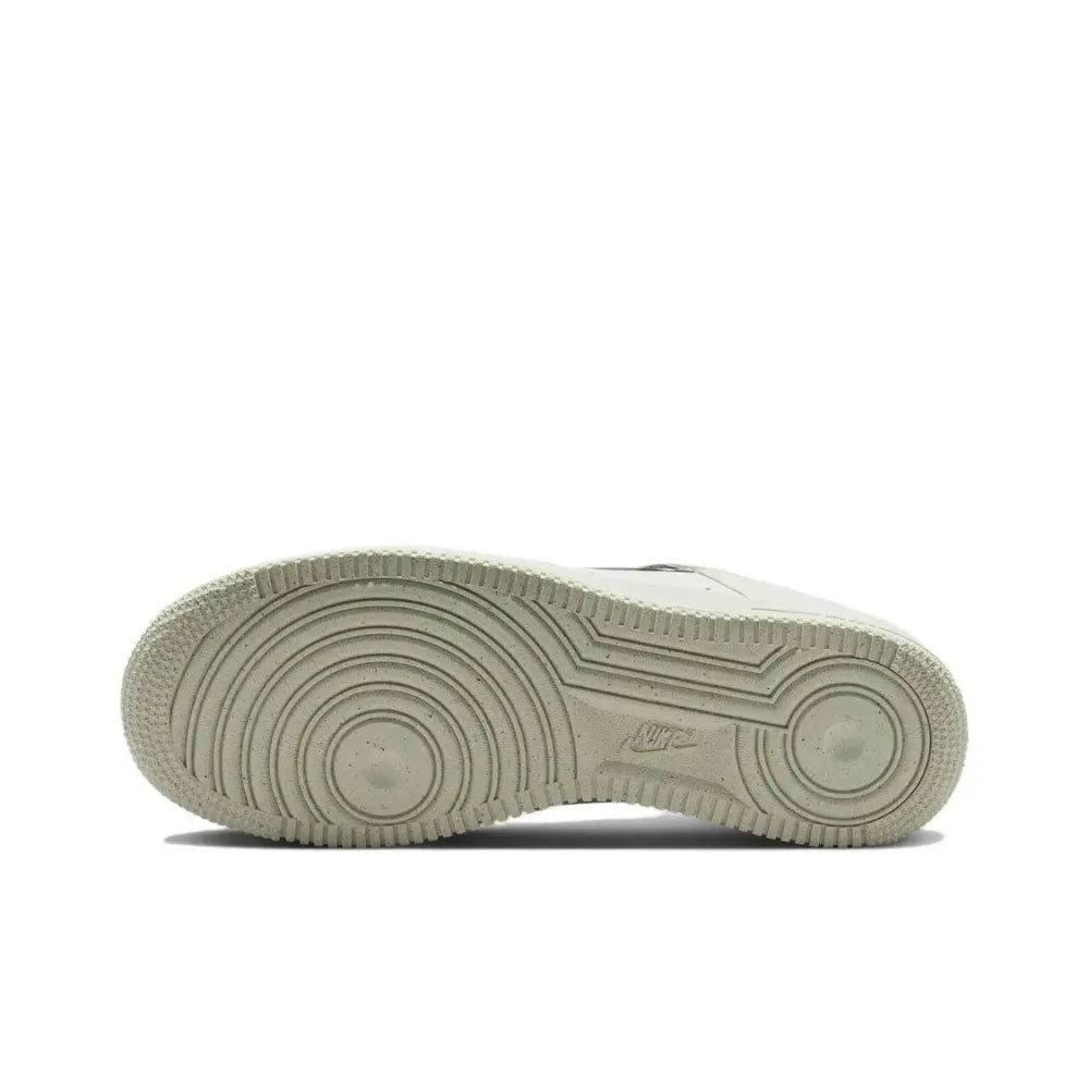 Nike Air Force 1 07 Leather Stylish and versatile, comfortable and durable Low-top Skate Shoes for men and women FV3654-111