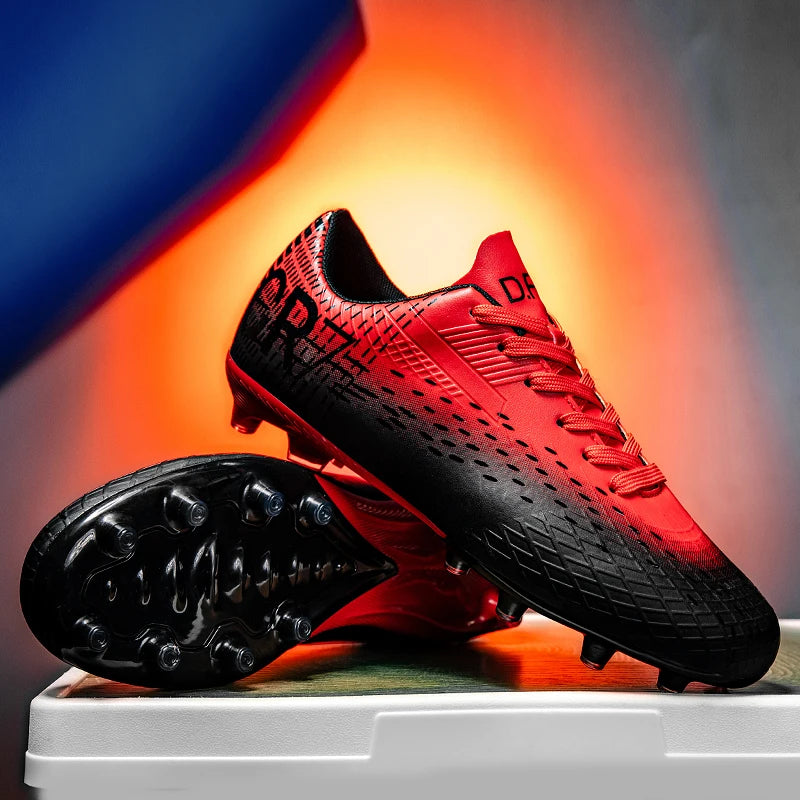 Low Cut Football Cleats Adopting Long TF Studs, Wear-resistant And Flexible, Suitable For Outdoor Field Sports