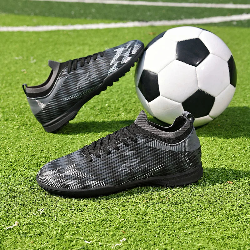 Nuove scarpe da calcio da uomo di alta qualità, tacchetti da partita per indoor, scarpe da calcio outdoor best seller per erba, futsal alte antiscivolo