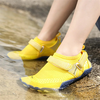 Kids Aqua Shoes Summer Beach Five Fingers Barefoot Water Shoes Swimming Lightweightl Non-slip Seaside River Children Sneakers