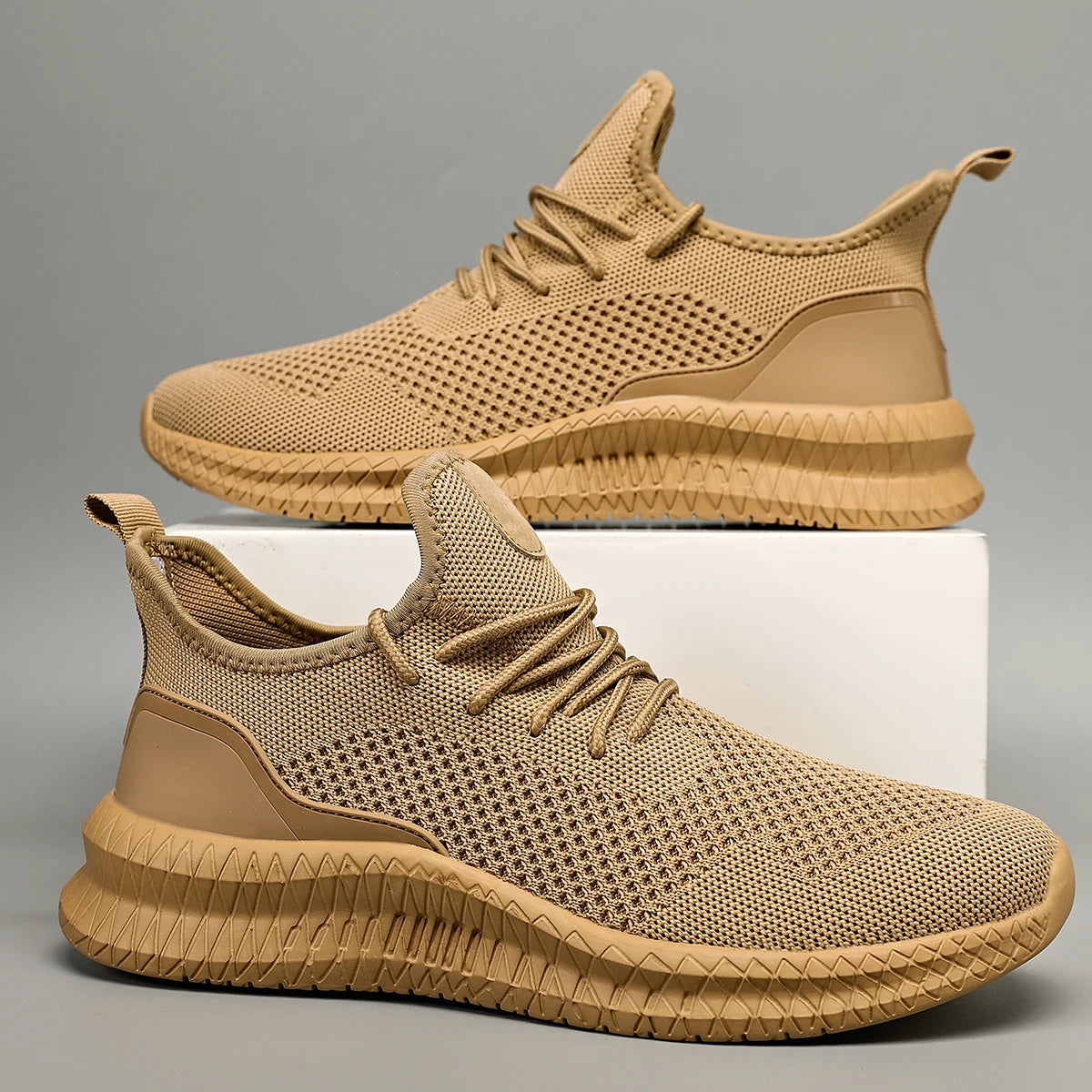MAEDEF 2024 Walking Sports Shoes High Quality Outdoor Tennis Trainer Shoe Lightweight Comfortable Breathable Men Casual Sneakers