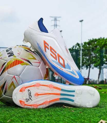 Nouvelles chaussures de football pour hommes, crampons antidérapants pour terrain en herbe, chaussures de football d'extérieur très vendues, baskets de futsal, haute qualité, légères et à tige haute.