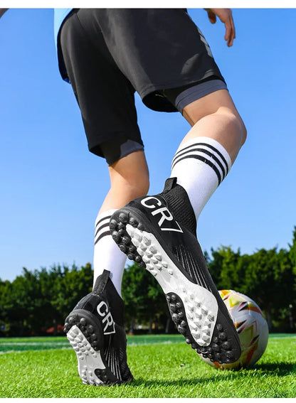 Nouvelles chaussures de football pour hommes, chaussures de soccer de haute qualité, crampons, chaussures de futsal professionnelles pour femmes, vente chaude, baskets unisexes ultra-légères TF/FG