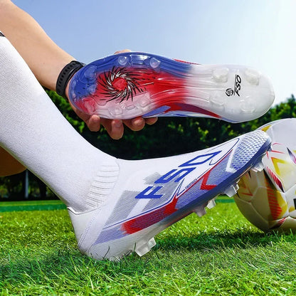Nouvelles chaussures de football pour hommes, crampons de gazon très vendus, chaussures de football respirantes, chaussures de match de haute qualité, baskets antidérapantes pour garçons, légères pour l'extérieur