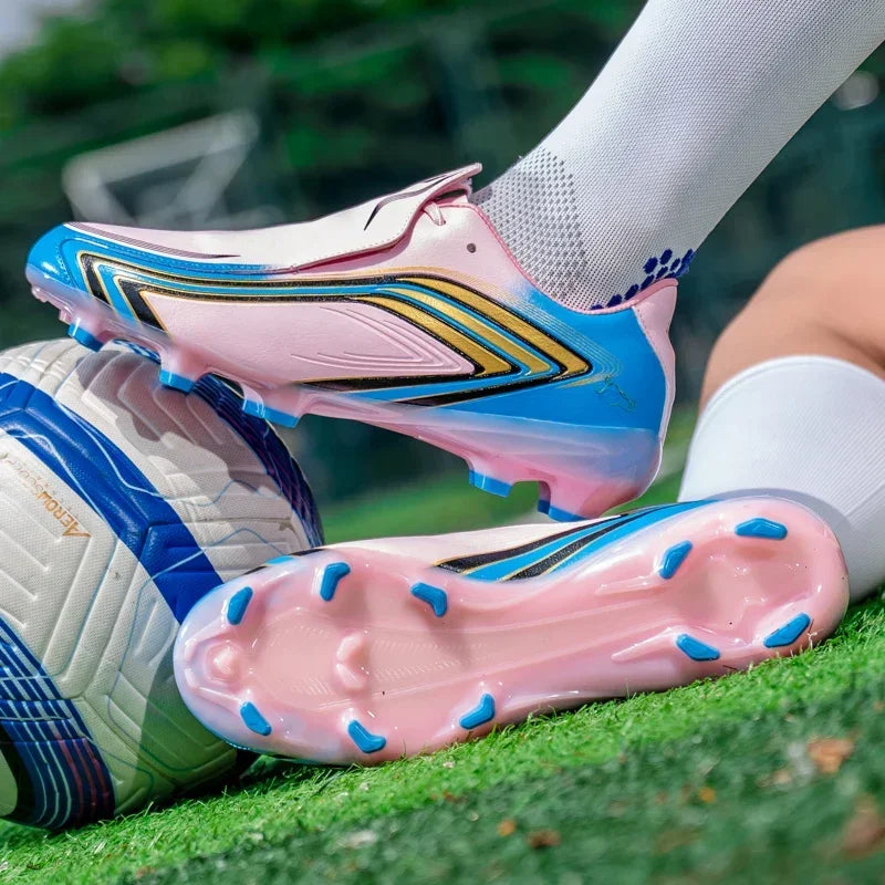 Nouvelles chaussures de football pour hommes, légères, antidérapantes, pour futsal, chaussures de football très vendues, baskets de match, crampons pour terrain intérieur et extérieur, haute qualité