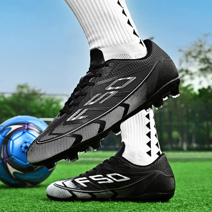 Chaussures de football FG/TF populaires, crampons de football unisexes à tige basse, baskets de football pour terrain, crampons d'entraînement rapides, crampons antidérapants à pointes longues
