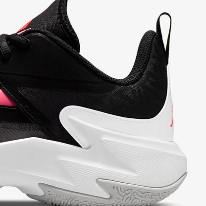 Chaussures de basketball Nike JORDAN ONE TAKE 3 pour hommes, modèle authentique et pratique, référence DC7700-001.