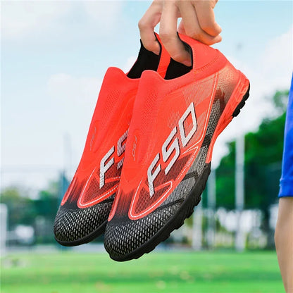 Nouvelles chaussures de football pour hommes, chaussures de sport d'extérieur, chaussures de soccer ultralégères, chaussures de futsal antidérapantes, de haute qualité, à cheville haute, respirantes, pour match