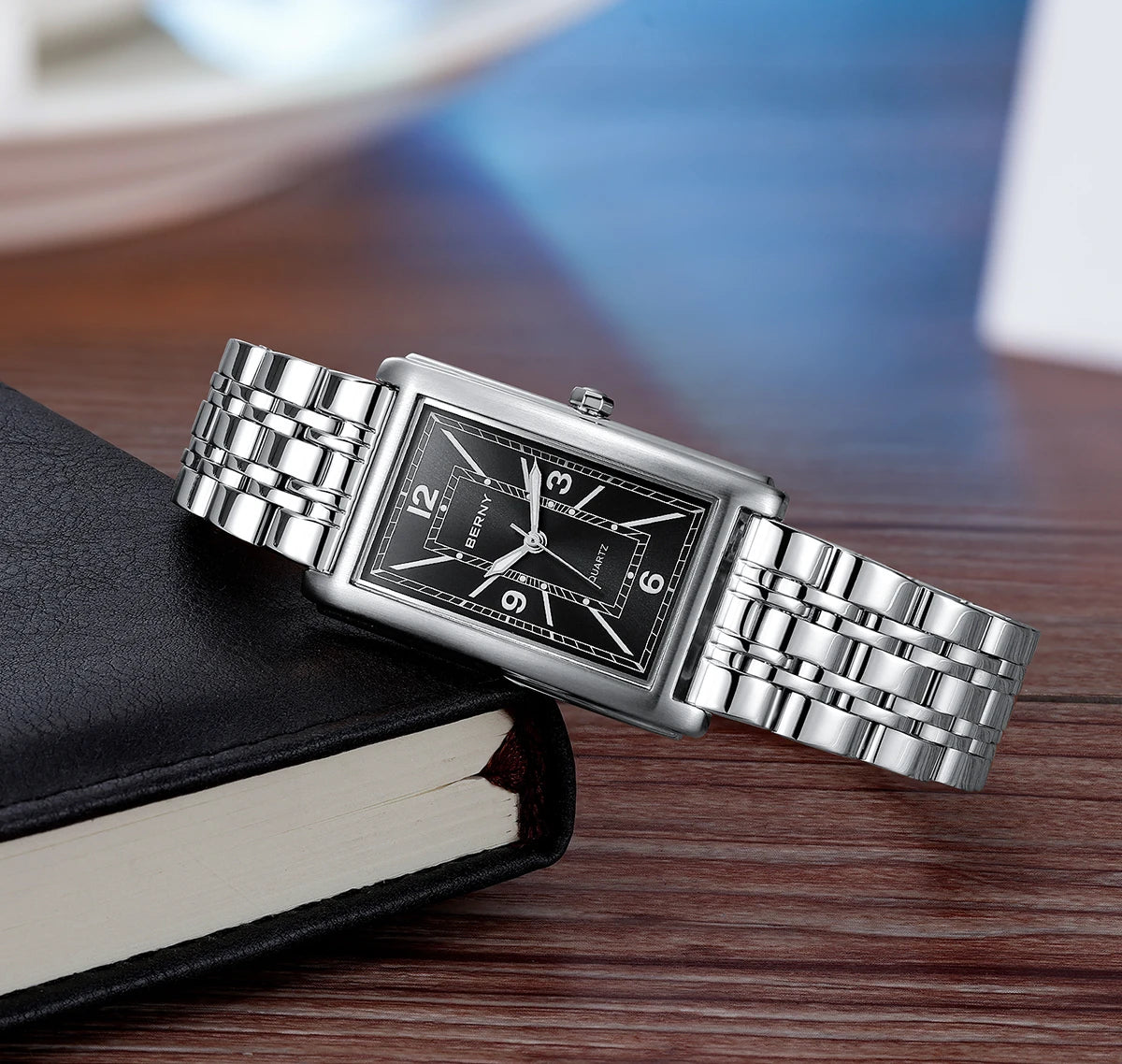 Reloj cuadrado para hombre BERNY – Movimiento de cuarzo, esfera con números romanos, indicación luminiscente, caja de acero inoxidable 316L – Reloj rectangular elegante y desenfadado