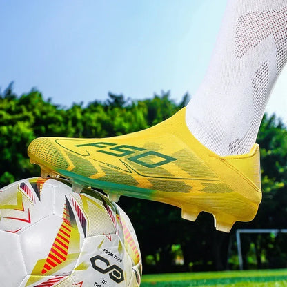 Nouvelles chaussures de football pour hommes, de haute qualité, très vendues, antidérapantes, mi-hautes, légères, pour l'extérieur, crampons de match, pour l'entraînement sur gazon.