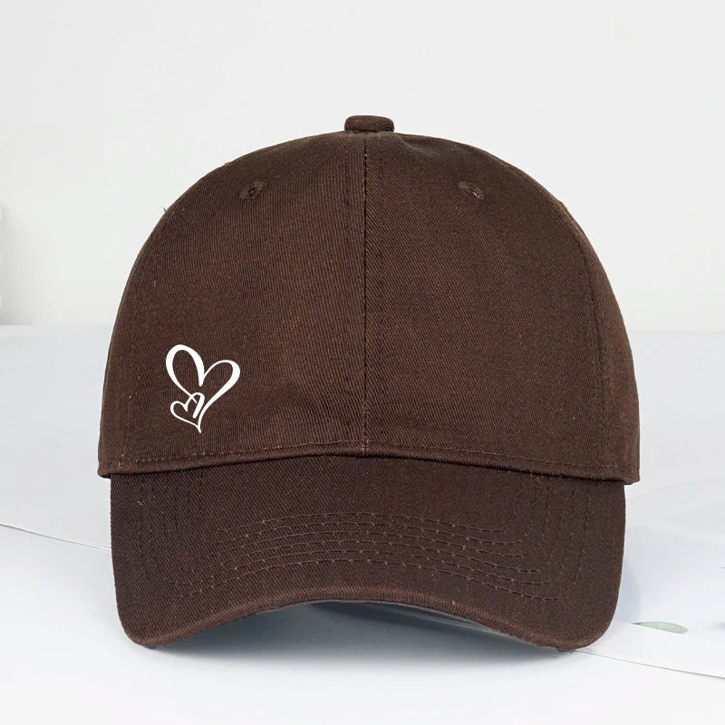 Minimalistická bejzbalová čiapka s potlačou dvoch sŕdc pre ženy a mužov, mäkká, nastaviteľná, v štýle „dad hat“, voľnočasová, s motívom lásky, slnečná čiapka