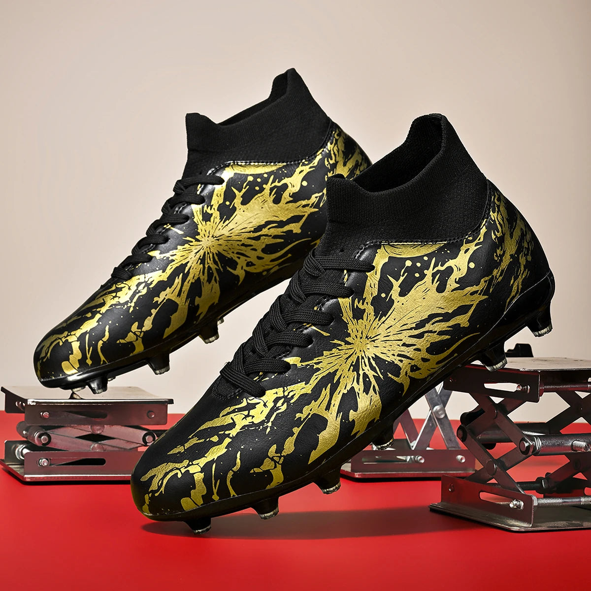 Chaussures de football professionnelles AG/FG pour hommes et femmes, antidérapantes, avec crampons longs, confortables, en PU, pour terrain gazonné, compétition et entraînement
