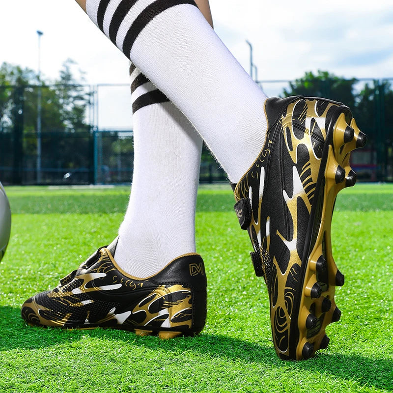 Nouvelles chaussures de football pour enfants et étudiants, ultralégères, pour jeunes garçons, chaussures de football professionnelles, crampons antidérapants, chaussures d'entraînement sur gazon