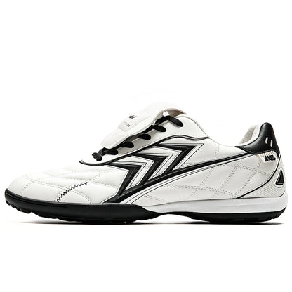 Chaussures de football TF pour adultes, semelle extérieure en caoutchouc flexible, tige en PU souple, chaussures pratiques pour l'entraînement quotidien de football.