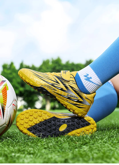 Nouvelles chaussures de football pour enfants, crampons antidérapants pour terrain de football, chaussures de football pour enfants, bottes de football d'intérieur, baskets professionnelles rapides, pointures 28-39.