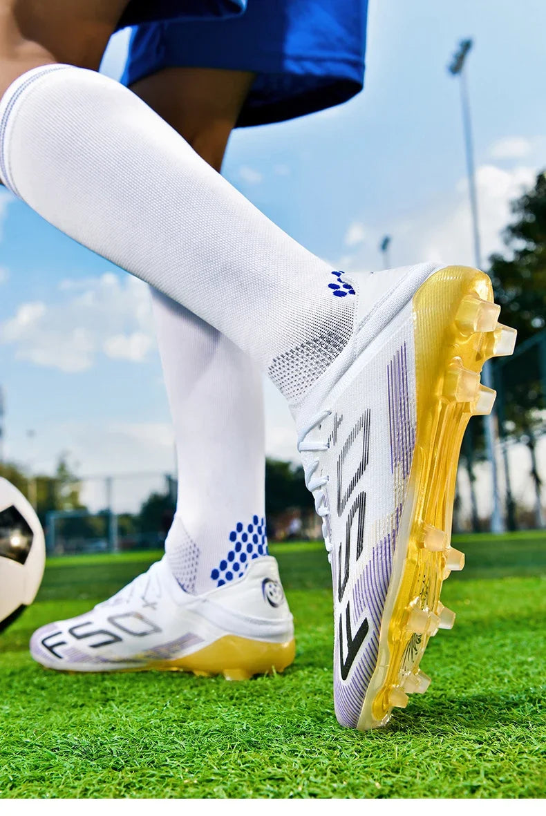 Nouvelles chaussures de football pour hommes, chaussures de futsal d'intérieur antidérapantes, crampons de match de haute qualité, chaussures de football, baskets, chaussures montantes pour terrain gazonné et extérieur