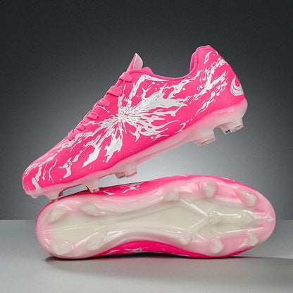 Chaussures de football pour hommes, modèle AG FG, tige en tricot ultra-léger, soutien stable de la voûte plantaire, idéales pour les entraînements prolongés sur terrain de gazon extérieur.