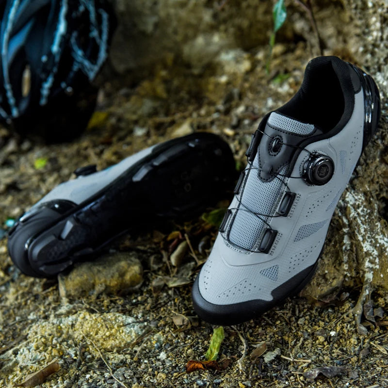 2026 New Men's Non - Slip Breathable Lock - Type Mountain Bike Cycling Shoes Durable Adjustable Outdoor Sports Footwear