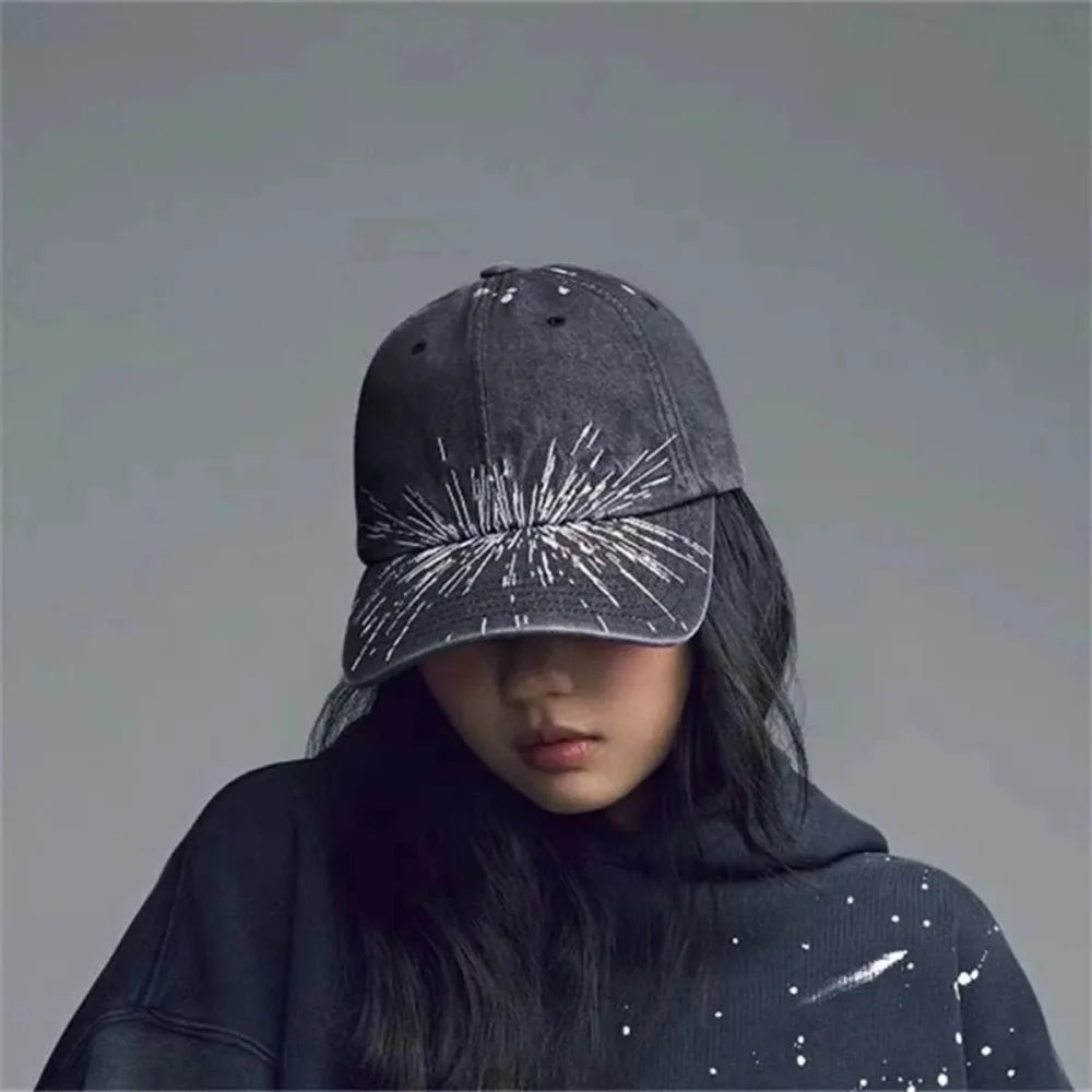 K-pop coreano "What Is Your Love Song" - Cappellino in maglia con ricamo - Cappellino da concerto del tour mondiale - Cappellini da baseball alla moda per donna e uomo - Cappellini da esterno
