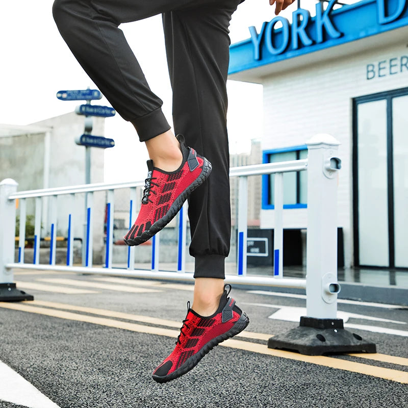 Water Shoes for Men Barefoot Beach Shoes Breathable Sport Shoes Quick Dry River Whtie Sea Aqua Sneakers Soft Beach Sneakers