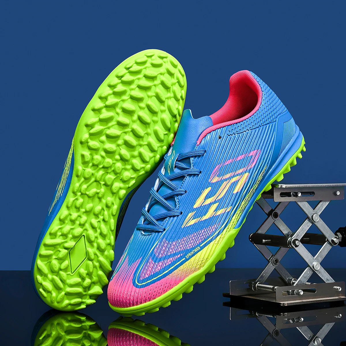 Chaussures de football TF pour adultes, semelle en caoutchouc résistante à l'usure pour terrain synthétique, chaussures de football légères en PU pour hommes, pour matchs sur gazon extérieur