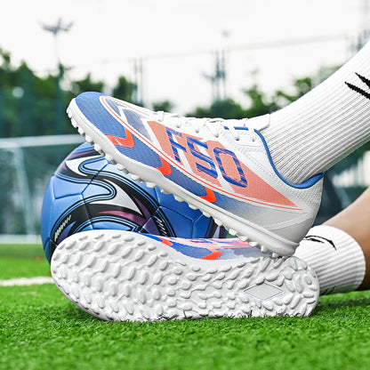 Popular low-top football boots, broken nails, TF and spikes FG unisex styles, 2 colors to choose from, breathable and non-slip