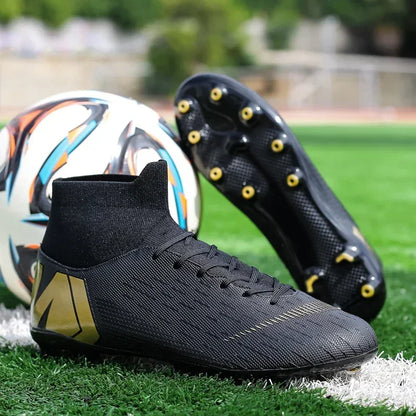 Crampons de Football pour hommes, bottes de Football, crampons d'entraînement, professionnels, résistants à l'usure, antidérapants, longues pointes TF/FG, rouge, nouveau
