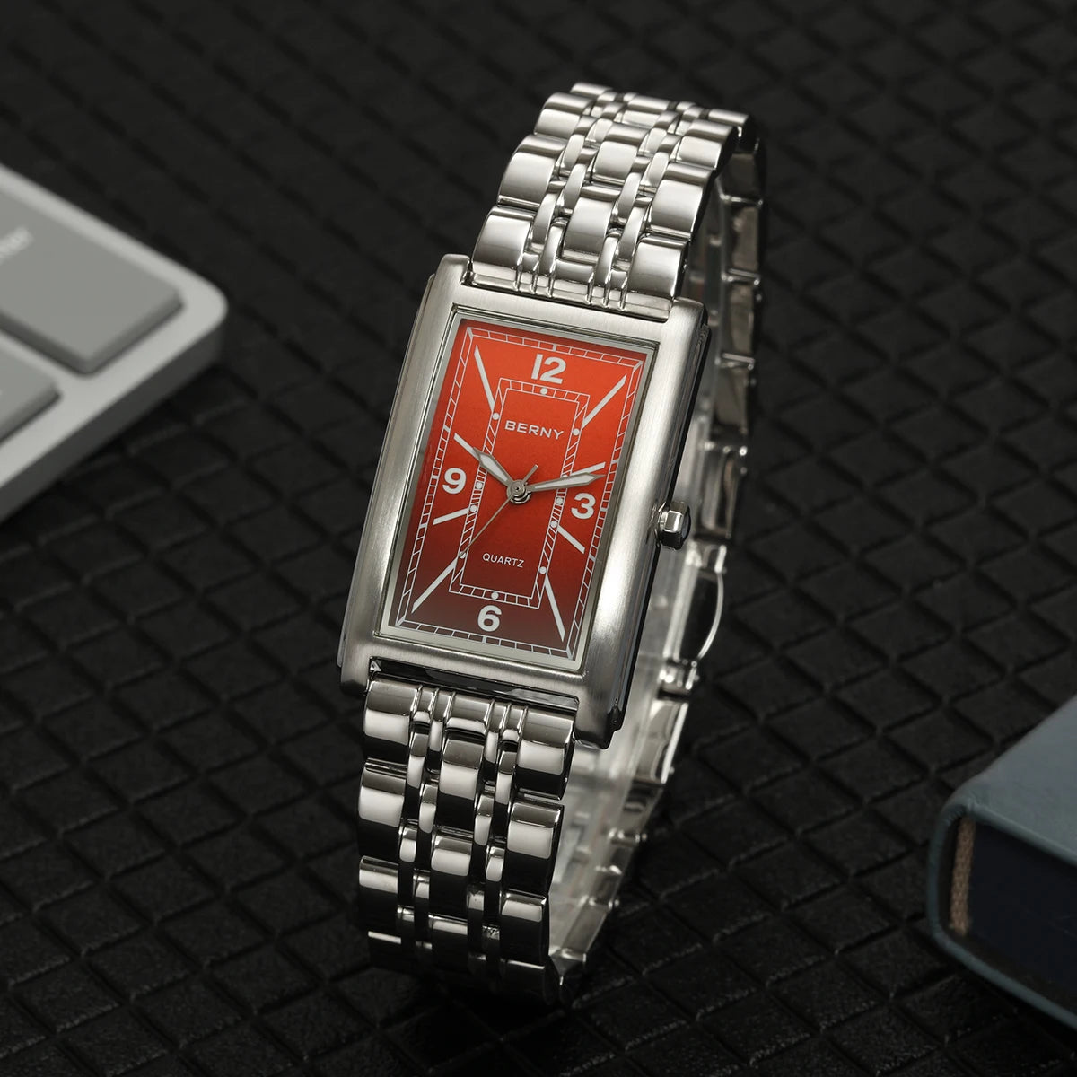Reloj cuadrado para hombre BERNY – Movimiento de cuarzo, esfera con números romanos, indicación luminiscente, caja de acero inoxidable 316L – Reloj rectangular elegante y desenfadado